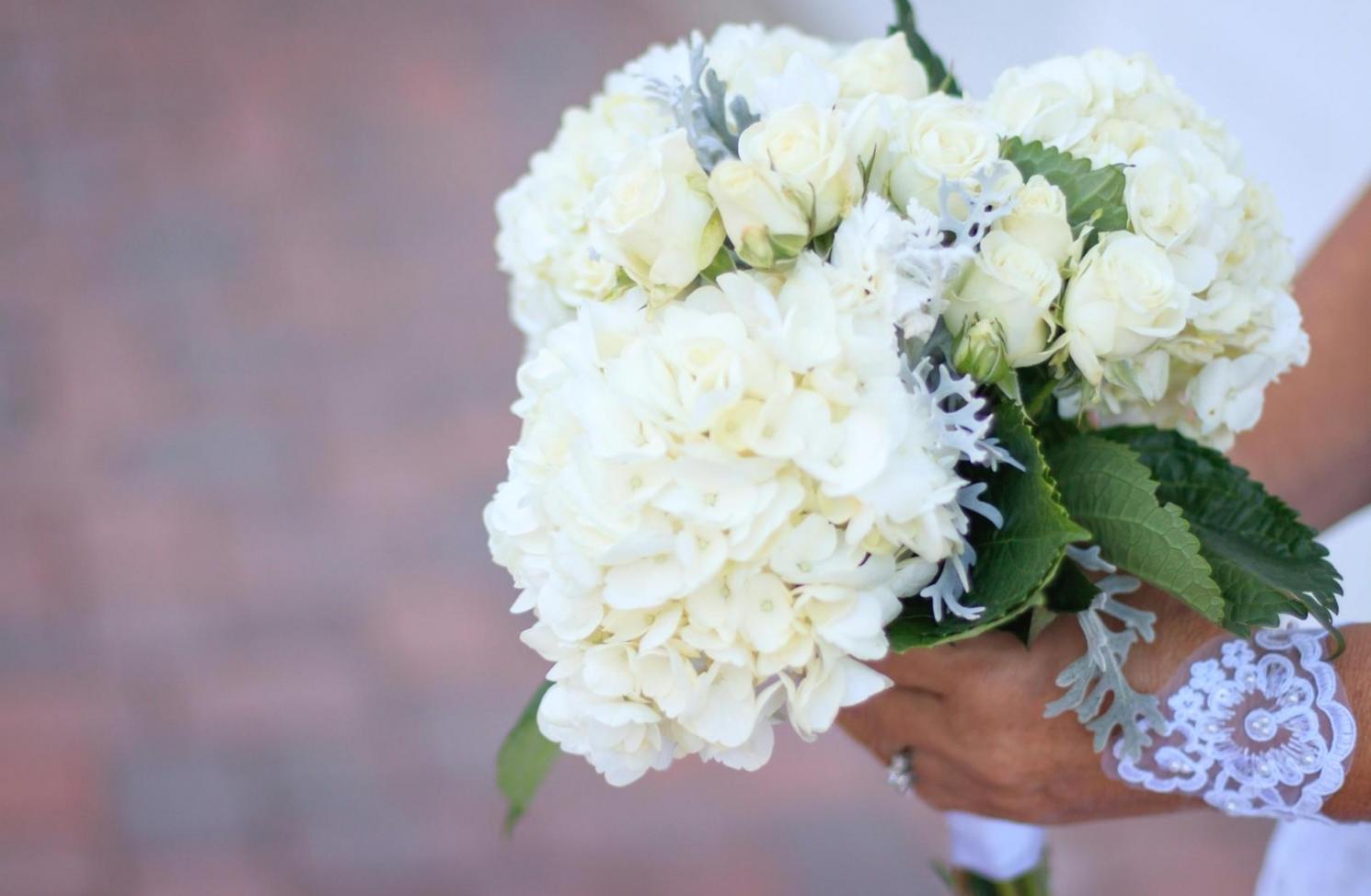 Beautiful floral arrangement showcasing Sovexo's artistic craftsmanship